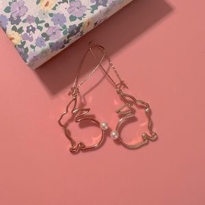 Bella Jack Gold Rabbit 🐰 faux pearl earrings. Brand new!!